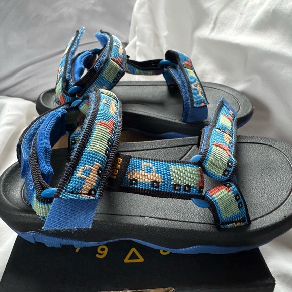 Toddlers' Hurricane XLT 2 Sandal (Size 8) "Trucks" - Picture 12 of 12
